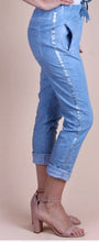 Load image into Gallery viewer, Gigi Moda 22177 Tie Waist Crop Pant
