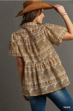 Load image into Gallery viewer, Umgee R9043 Mixed Animal Print Top
