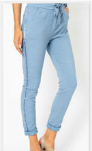 Load image into Gallery viewer, Look Mode 2120 Plain Jegging W/Ribbon Sides

