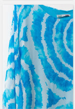 Load image into Gallery viewer, Circle Print Silk Kimono Blouse
