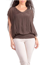 Load image into Gallery viewer, Gigi Moda 3914 Amante Flutter Sleeve Top
