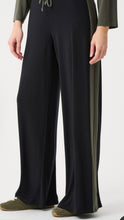 Load image into Gallery viewer, Joseph Ribkoff 263607 Leisure Pant
