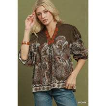 Load image into Gallery viewer, Paisley Border Print Blouse
