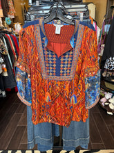 Load image into Gallery viewer, John Mark J35456TM Peasant Top
