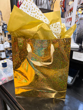 Load image into Gallery viewer, Gift Bags Metallic W/Tissue
