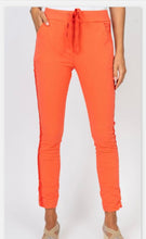 Load image into Gallery viewer, Look Mode 2120 Plain Jegging W/Ribbon Sides
