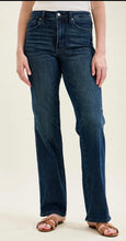 Load image into Gallery viewer, Judy Blue Mr. straight Tummy Control Classic
