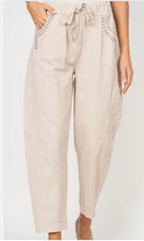 Load image into Gallery viewer, Look Mode 22219 Pants W/Studs
