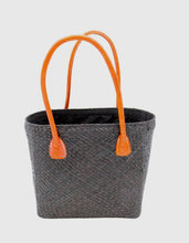 Load image into Gallery viewer, Shebobo Pianina Straw Basket Bag
