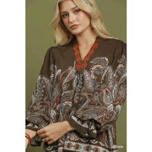 Load image into Gallery viewer, Paisley Border Print Blouse
